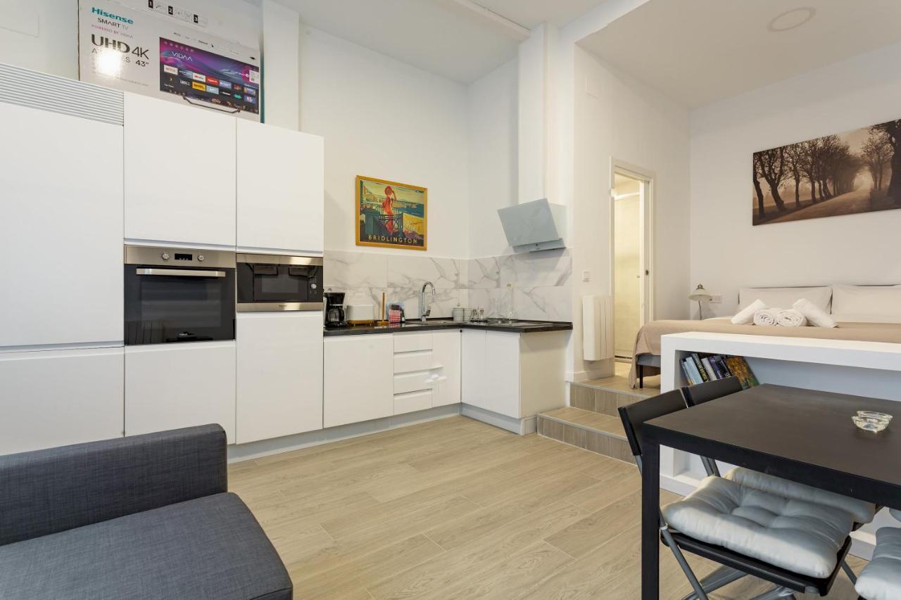 1 Bedroom 1 Bathroom Furnished - Av De America - Studio - Mintystay Madrid Exteriör bild